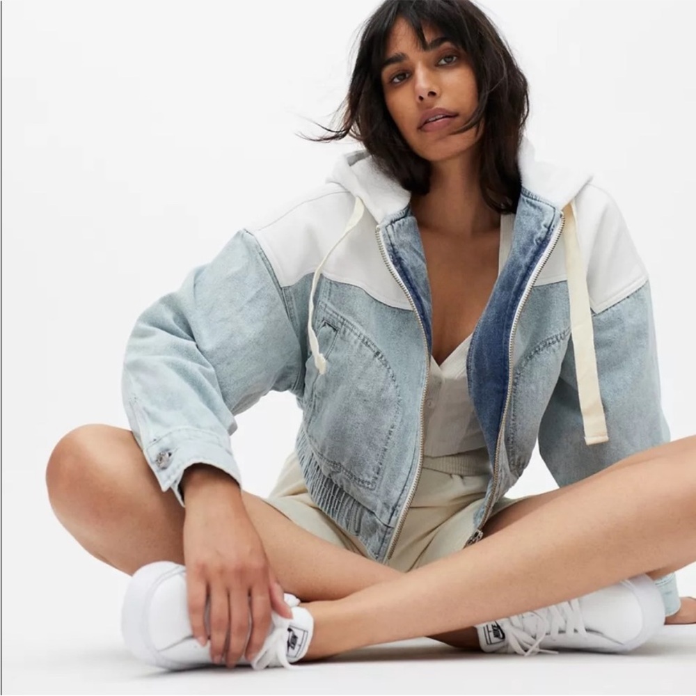 Size M. BDG Colorblock Denim Crop Bomber Jacket.